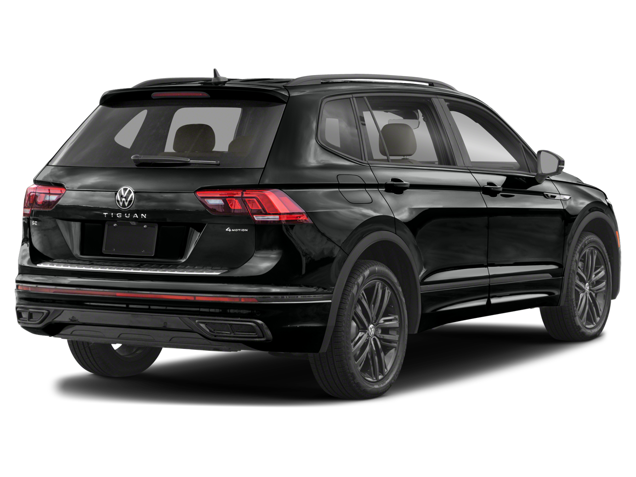 Used 2024 Volkswagen Tiguan SE R-LINE BLACK with VIN 3VV8B7AX3RM121070 for sale in Mankato, Minnesota