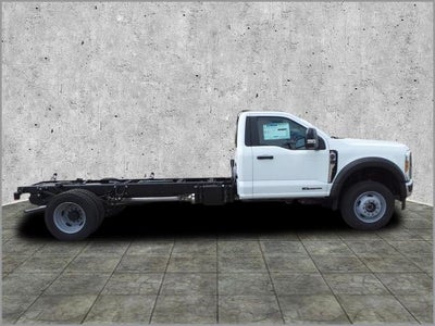 2024 Ford Chassis Cab F-600® XL