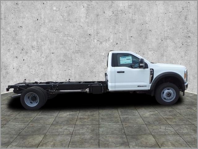 2024 Ford Chassis Cab F-600® XL