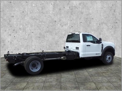 2024 Ford Chassis Cab F-600® XL