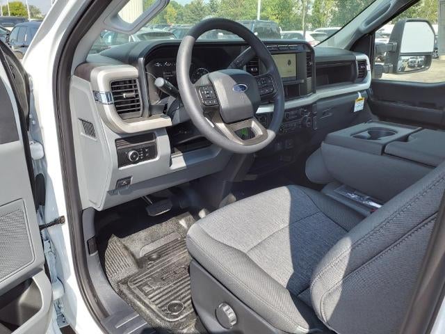 2024 Ford Chassis Cab F-550® XL