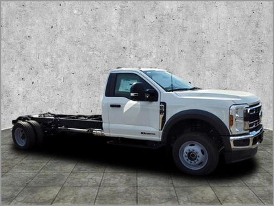 2024 Ford Chassis Cab F-550® XL