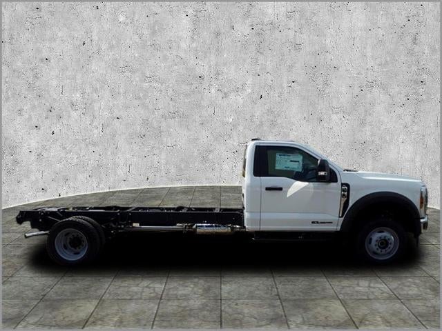 2024 Ford Chassis Cab F-550® XL