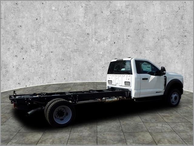 2024 Ford Chassis Cab F-550® XL