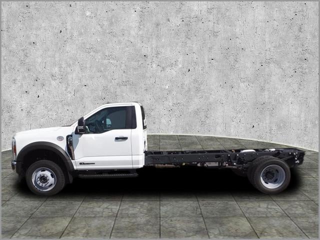 2024 Ford Chassis Cab F-550® XL