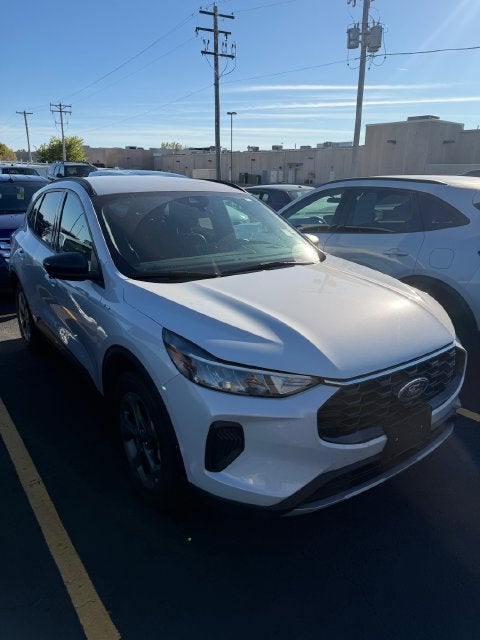 Used 2025 Ford Escape ST-Line with VIN 1FMCU9MN2SUA10841 for sale in Mankato, Minnesota