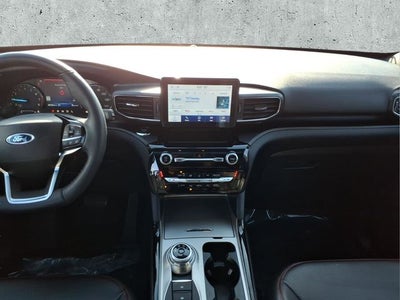 2024 Ford Explorer ST-Line