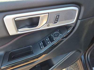 2024 Ford Explorer ST-Line