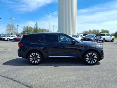 2025 Ford Explorer Platinum