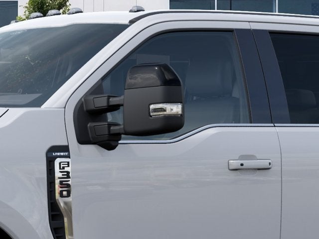 2027 Ford F-350SD Lariat