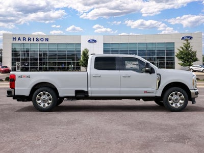 2027 Ford F-350SD Lariat