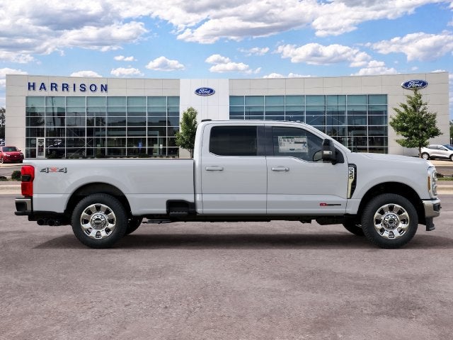 2027 Ford F-350SD Lariat