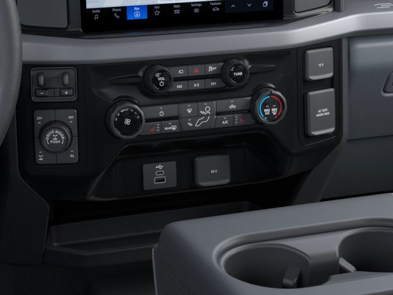 2026 Ford Super Duty F-350® XLT