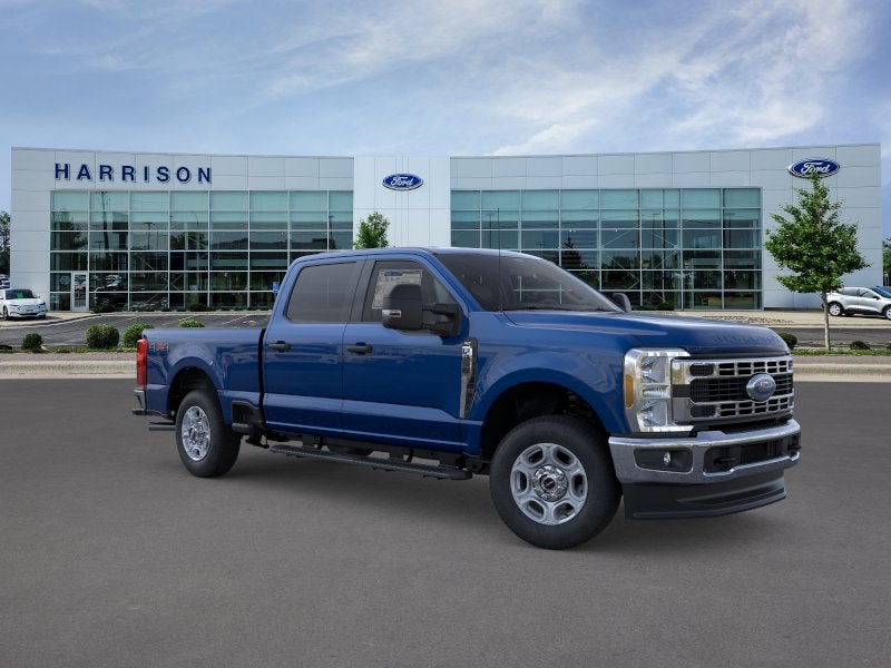 2026 Ford Super Duty F-350® XLT