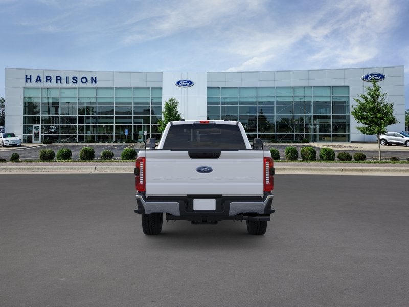 2026 Ford Super Duty F-350® XLT