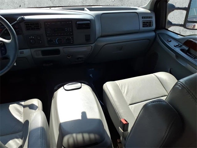 2004 Ford F-350SD Lariat DRW