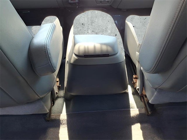 2004 Ford F-350SD Lariat DRW