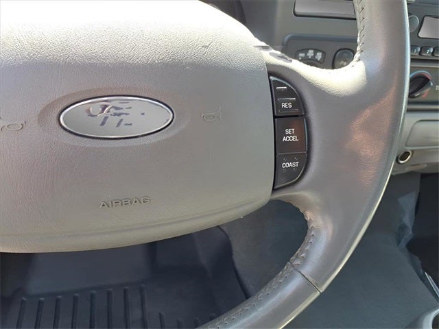 2004 Ford F-350SD Lariat DRW