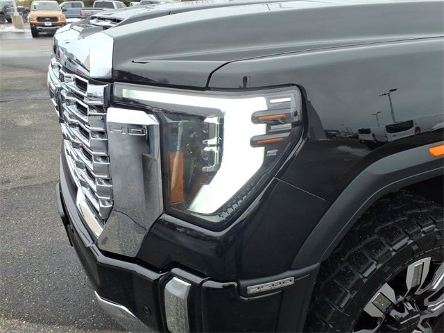 2025 GMC Sierra 3500HD Denali