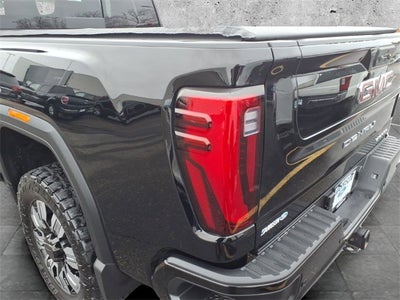 2025 GMC Sierra 3500HD Denali