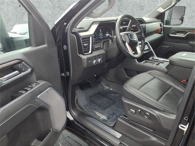 2025 GMC Sierra 3500HD Denali