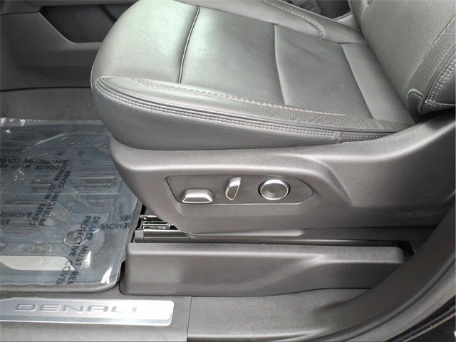 2025 GMC Sierra 3500HD Denali