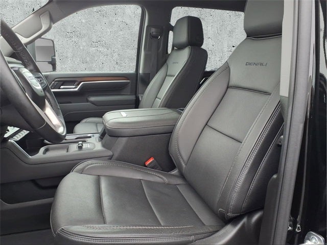 2025 GMC Sierra 3500HD Denali