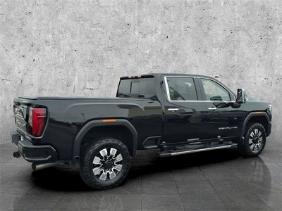 2025 GMC Sierra 3500HD Denali