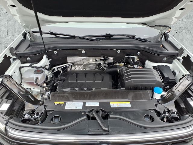 2024 Volkswagen Atlas 2.0T SEL Premium R-Line