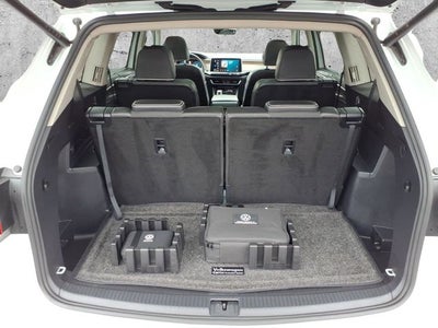 2024 Volkswagen Atlas 2.0T SEL Premium R-Line