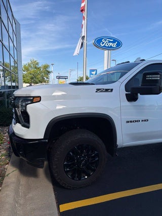 2025 Chevrolet Silverado 3500HD LTZ