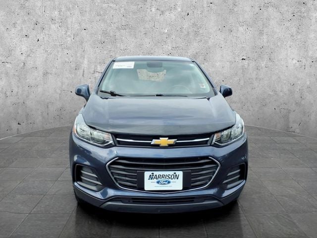 Used 2019 Chevrolet Trax LS with VIN 3GNCJNSB2KL179340 for sale in Mankato, MN