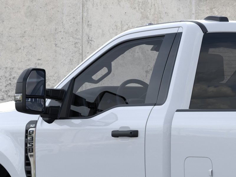 2026 Ford Super Duty F-350® XLT